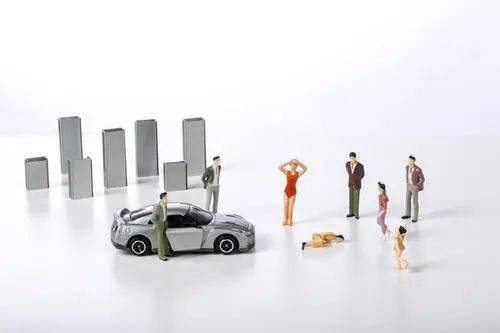 ‘IM电竞官网’
交通事故受害人在治疗期间自杀 保险公司该不应赔偿？(图2)