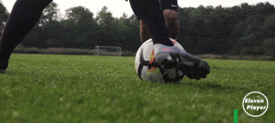 IM电竞平台-
足球技巧：内马尔的5个实战足球技巧(图12)