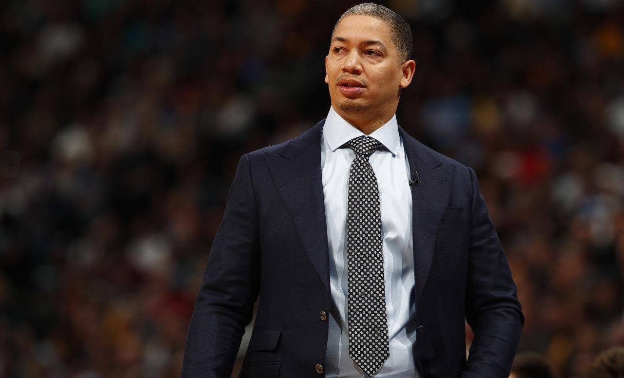 “IM电竞”
一夜3消息！湖人最新伤情 火箭选帅新动态 乔治1换4生意业务方案(图3)